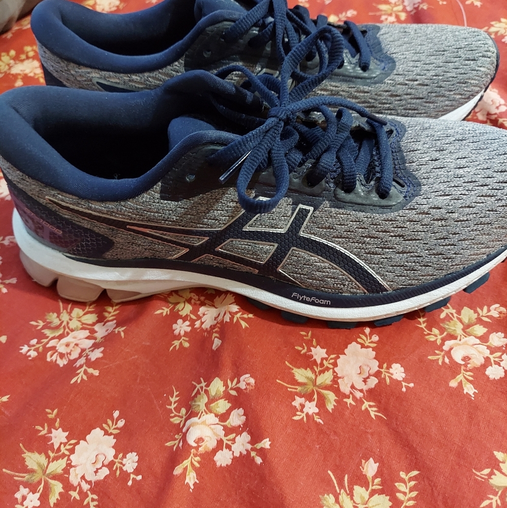 Asics blue and grey size 9 running shoes